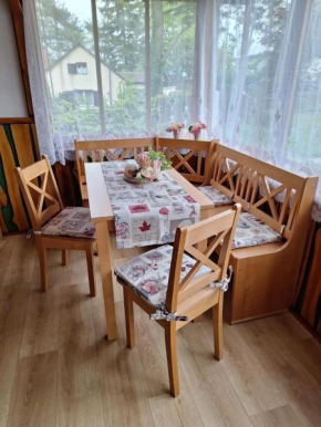Chata u tří borovic, Chvalatice